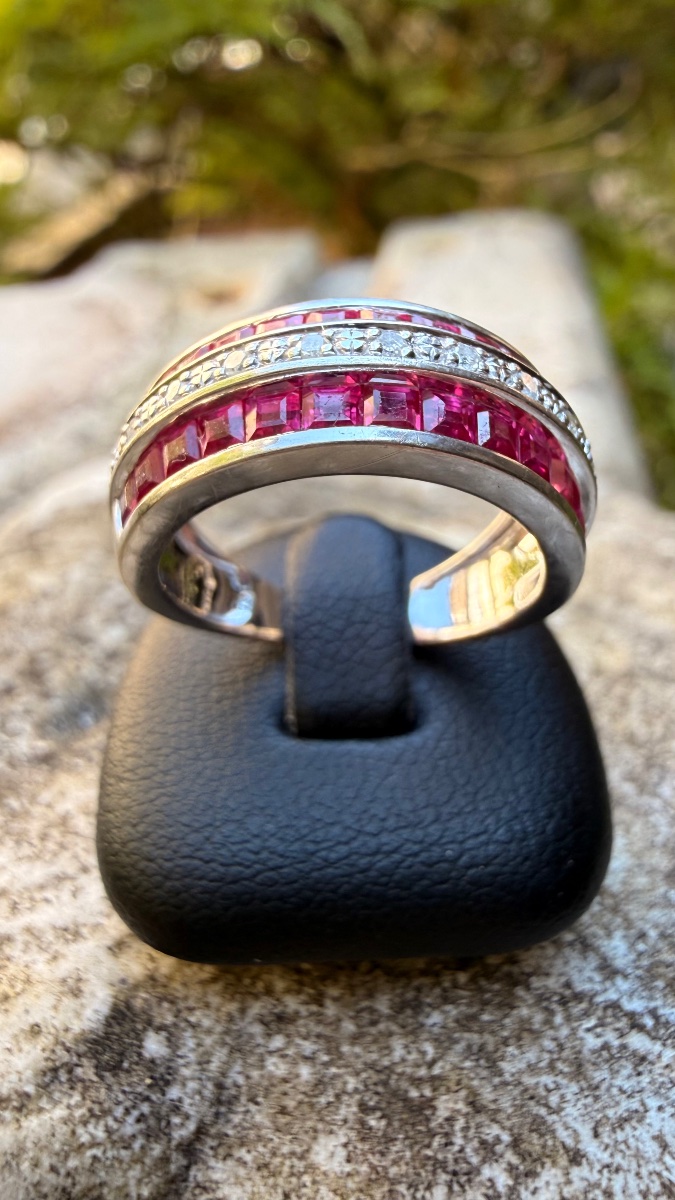 Art Deco Ring With Calibrated Rubies And Rose-cut Diamonds – 18-karat White Gold.-photo-1