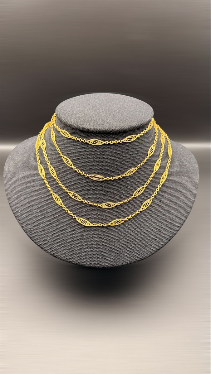 18-karat Yellow Gold Art Nouveau Necklace.