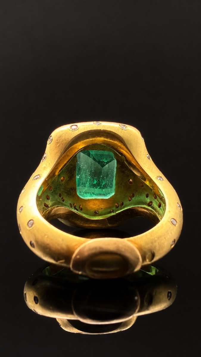 Bague années 1970-1980 émeraude de Colombie & diamants – Or 18 carats-photo-2