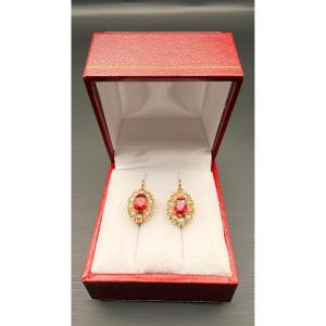 Dormeuses Napoléon III grenats & demi-perles fines – Or 18 carats.