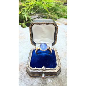 Ceylon Sapphire And Diamond Ring – 18-karat Gold – 1970s.