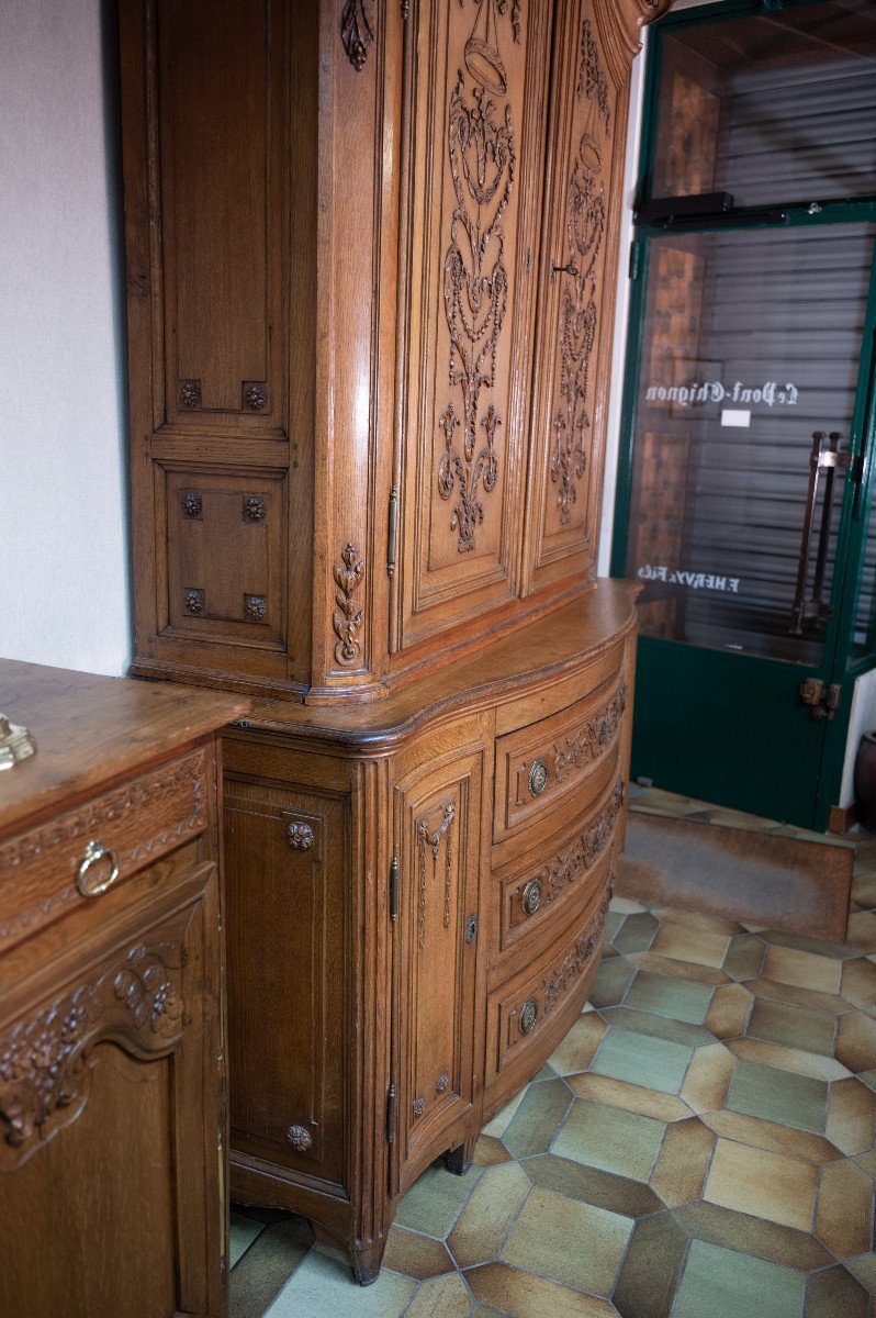 Grand Buffet De Présentation En Chêne Sculpté-photo-2
