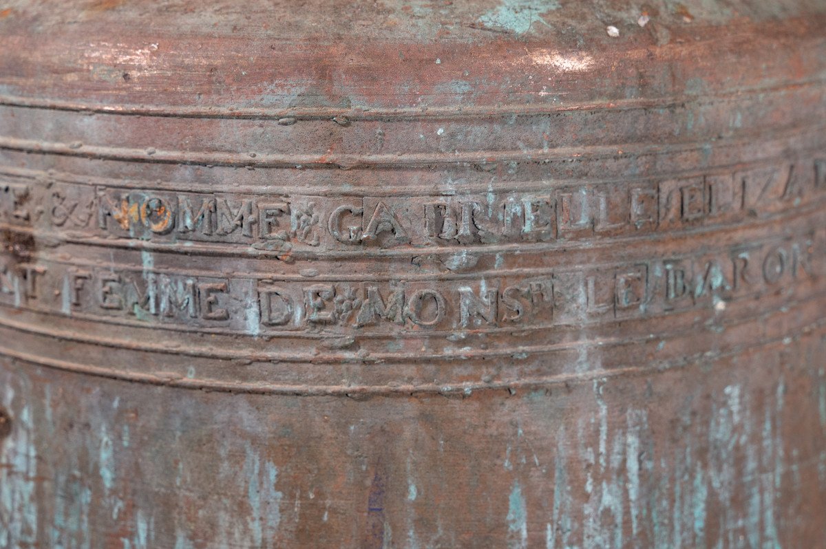 Chapel Bell Dated 1705-photo-2
