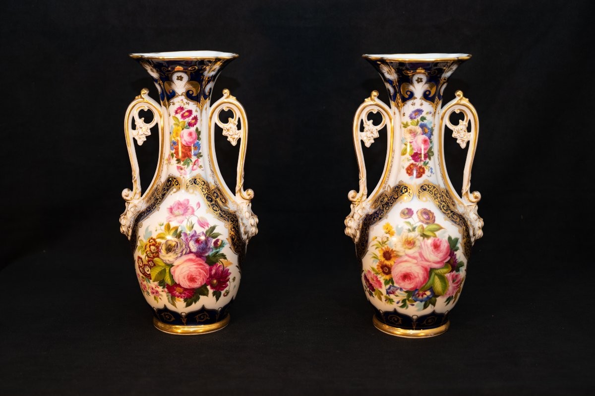 Importante paire de vases en porcelaine Louis-Philippe