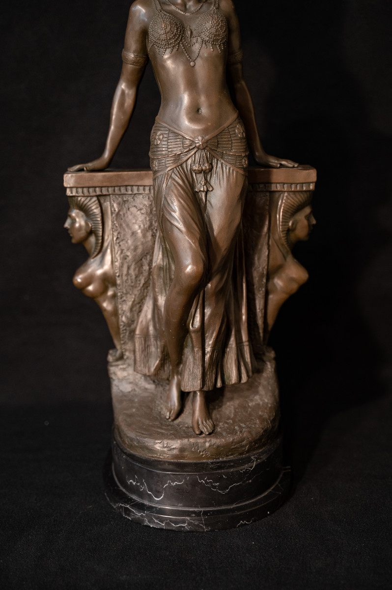 Jeune femme orienale en bronze-photo-4