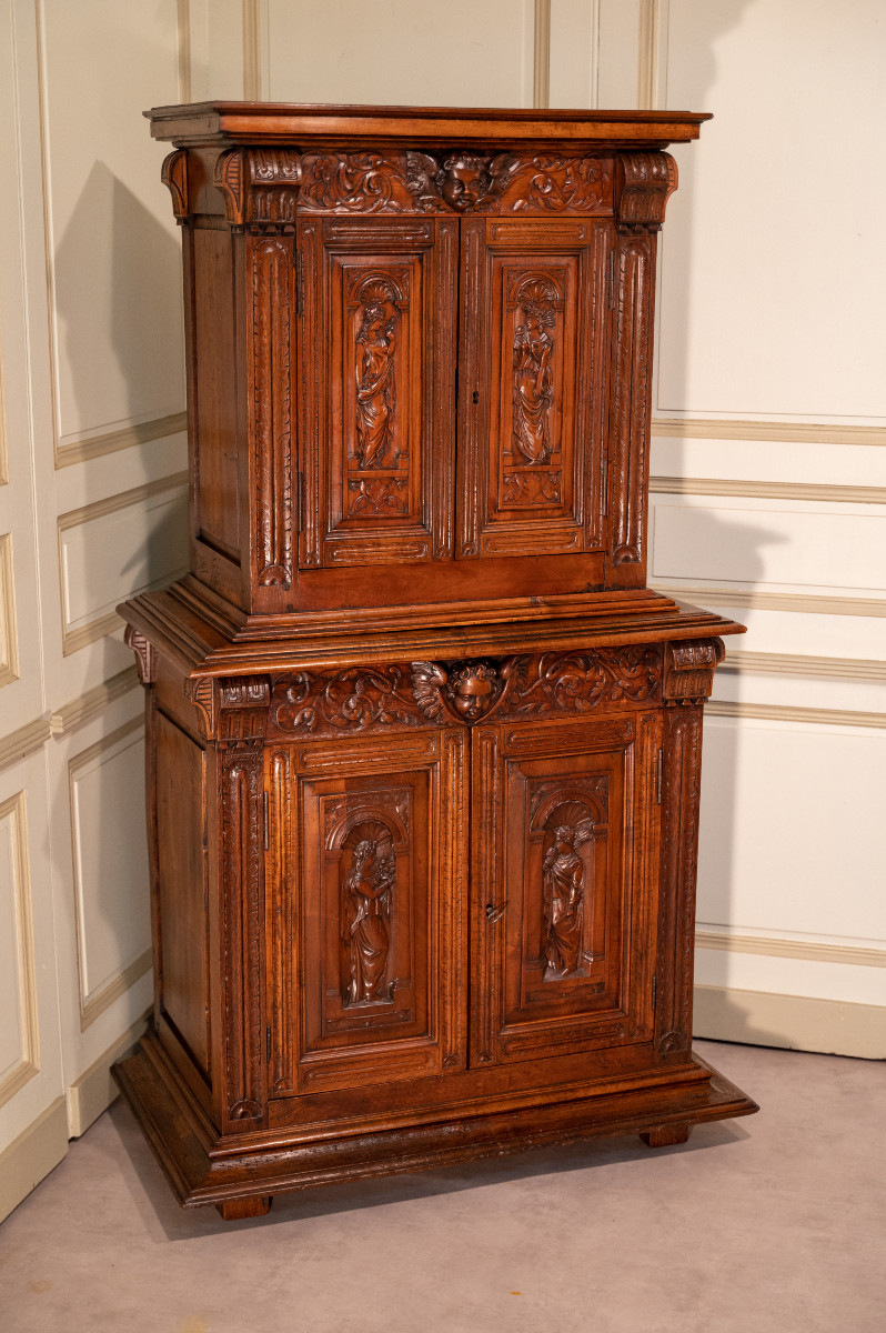 Petit buffet de style Renaissance