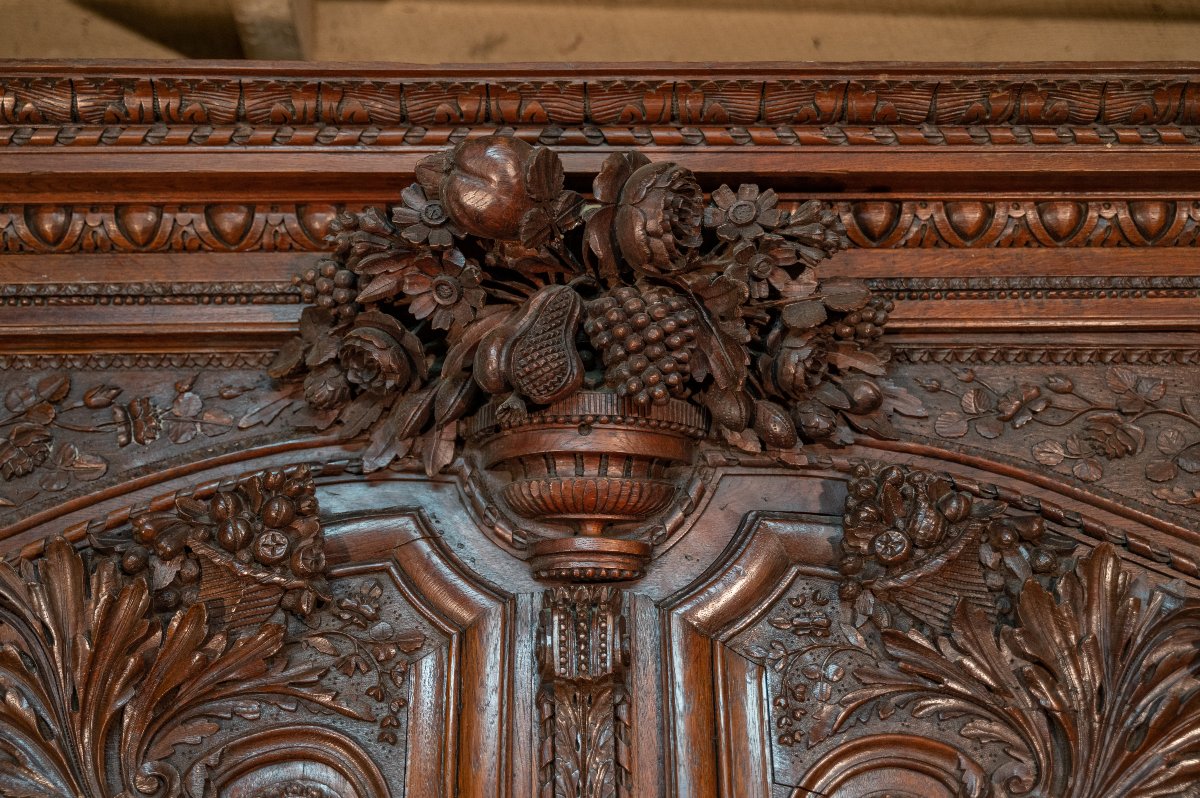 Spectacular Norman Wedding Wardrobe-photo-2