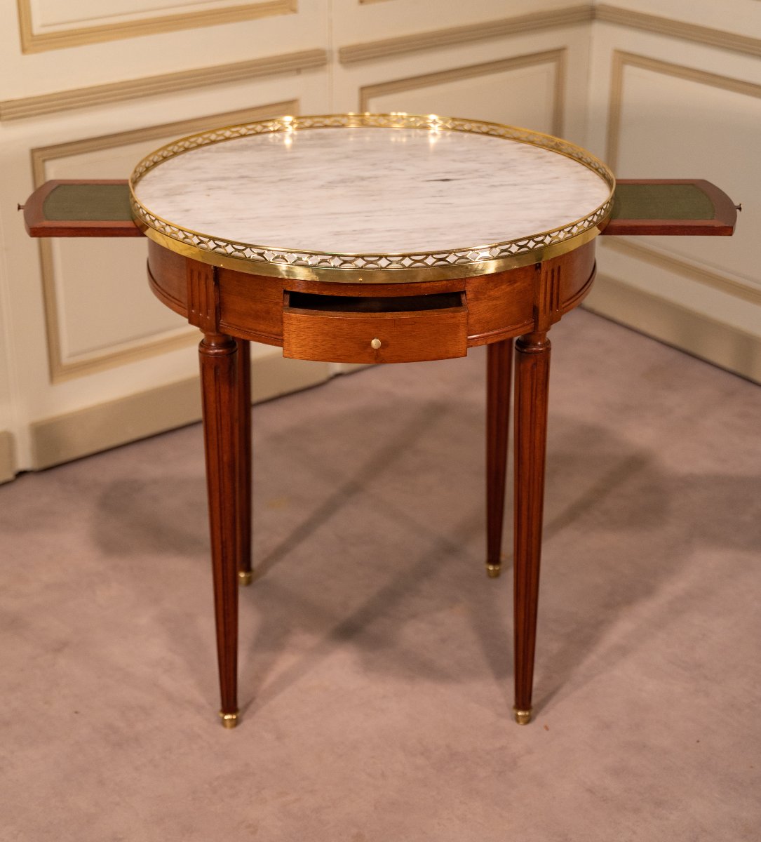 Hot Water Bottle Table-photo-2