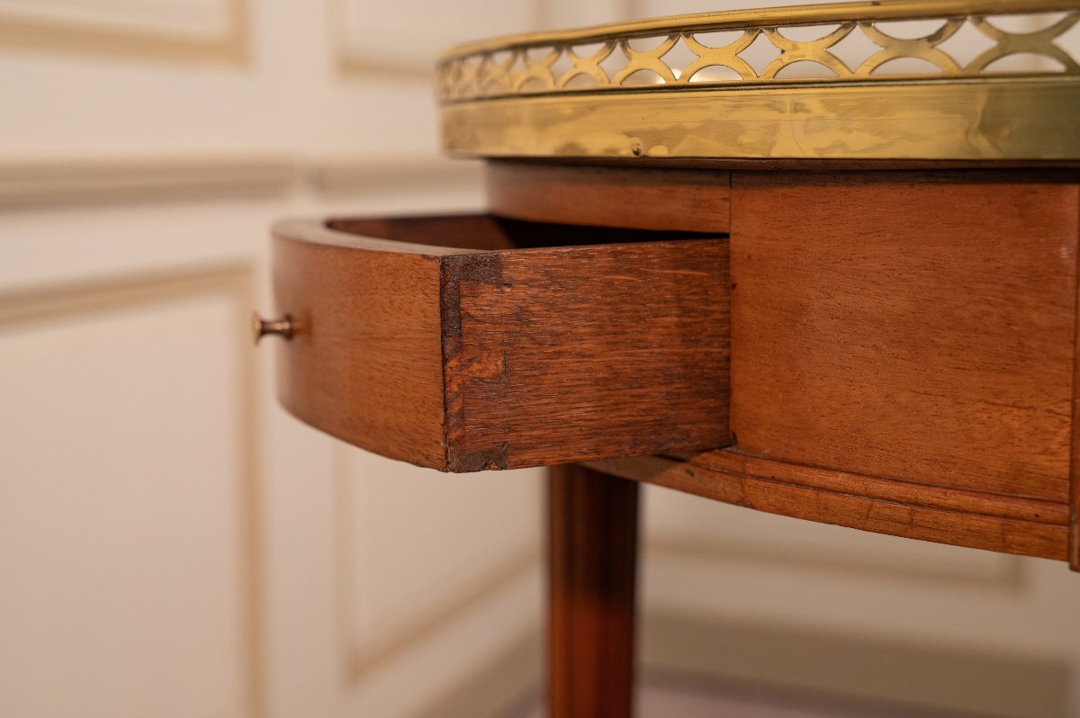 Hot Water Bottle Table-photo-4