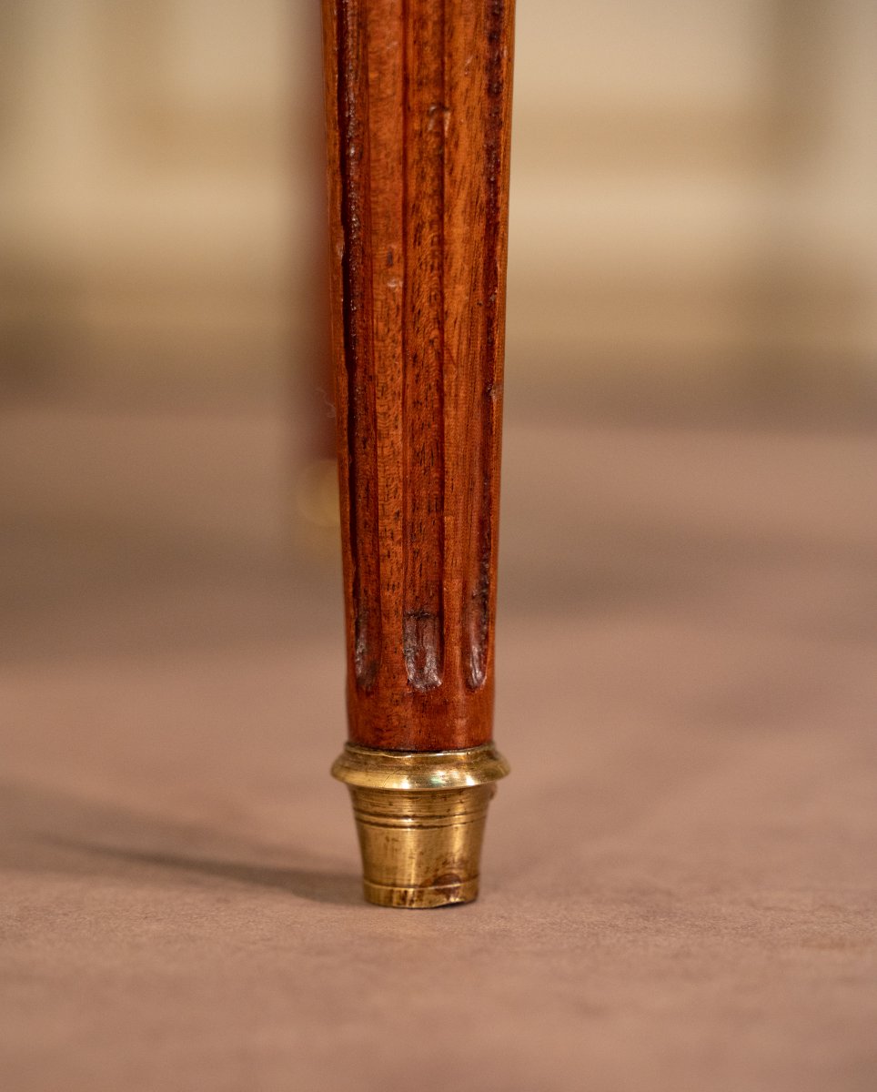 Hot Water Bottle Table-photo-2