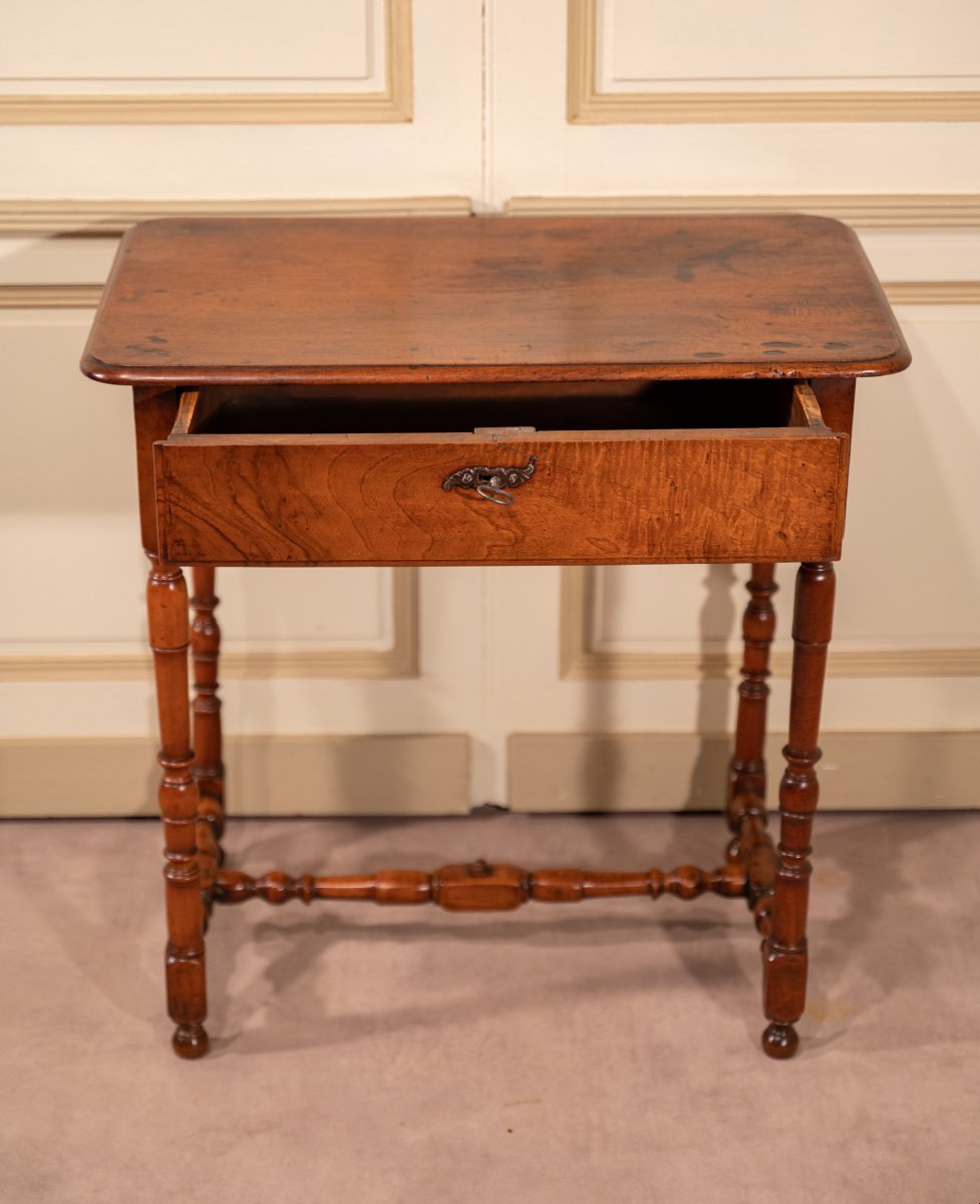 Side Table-photo-3