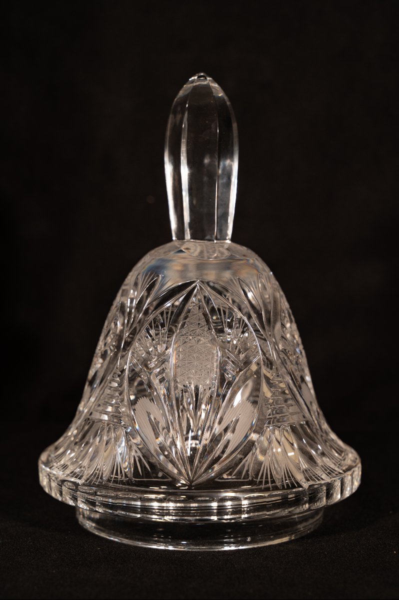 A Fine Pair Of Cut Crystal Vases-photo-4