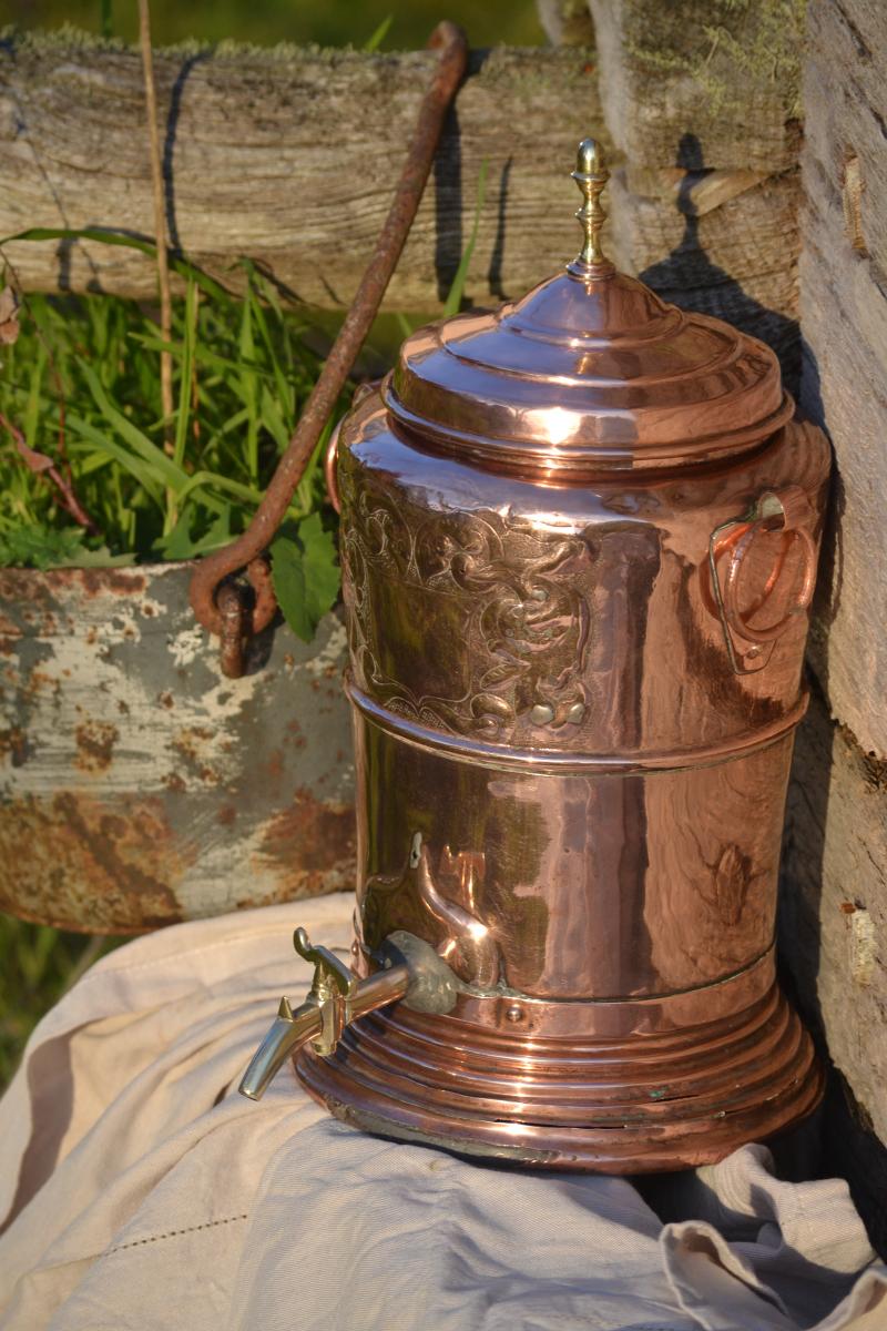 18 Th Table Fountain-photo-2