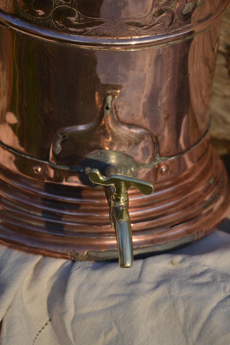 18 Th Table Fountain-photo-3