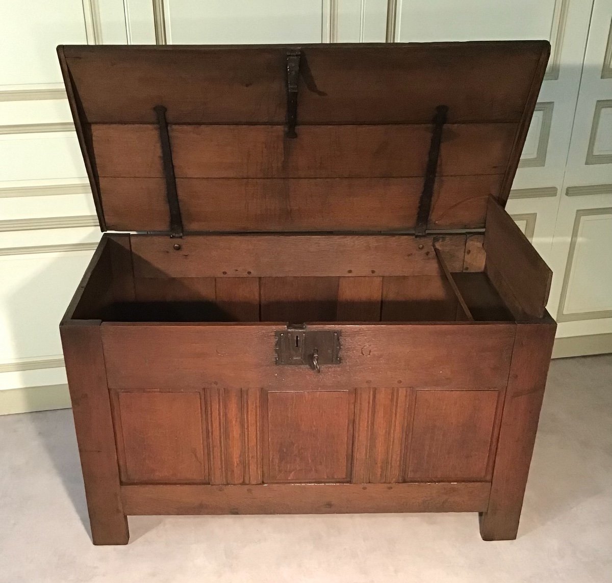 Anglo-norman Chest In Oak, Mid 18th Century Period.-photo-3