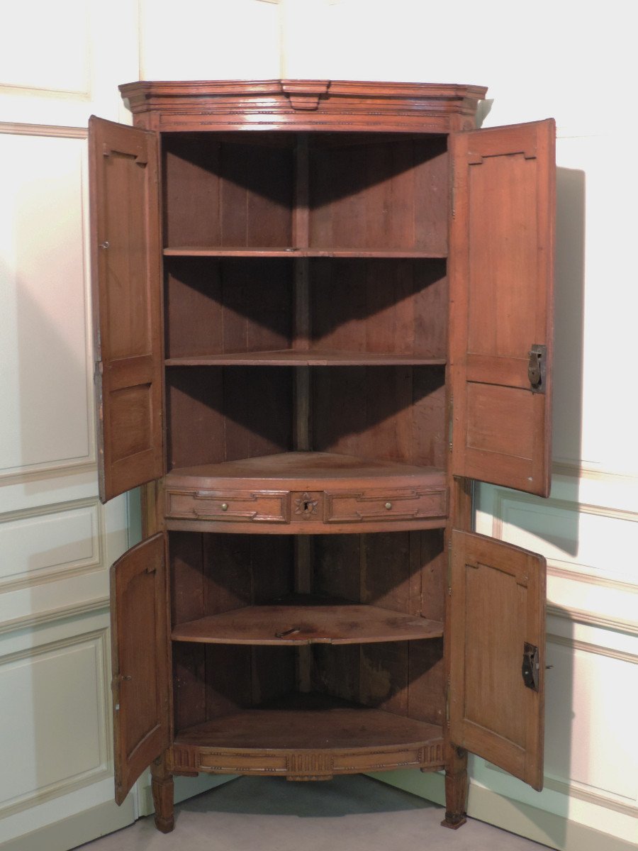 Large 18th Century Norman Curved Corner-photo-3