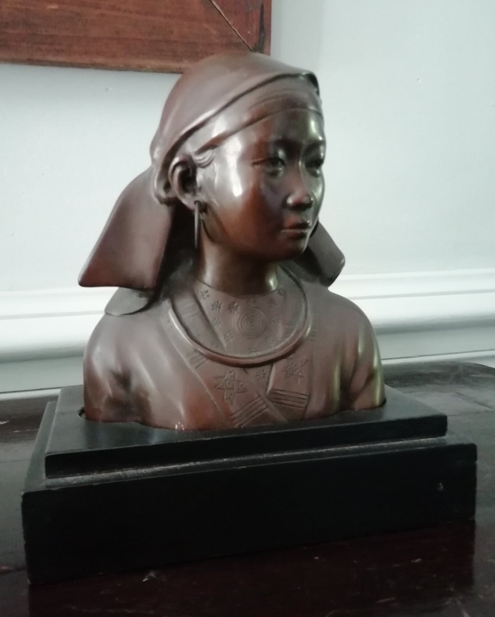 Indochina Art Deco Bronze Bust-photo-1