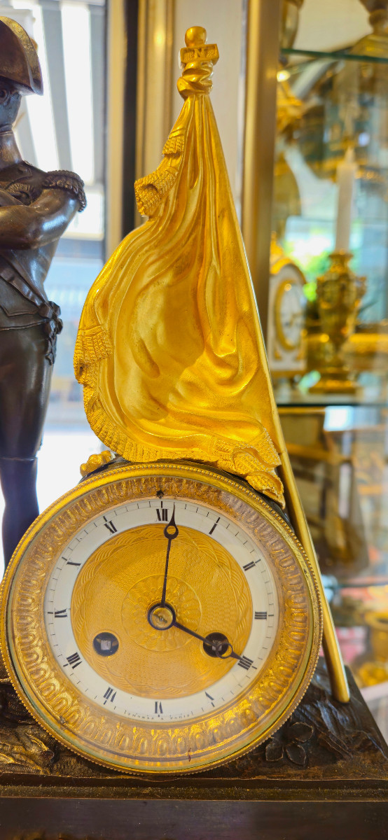 Important Clock Representing Napoleon Bonaparte, In Gilded And Patinated Bronze-photo-3