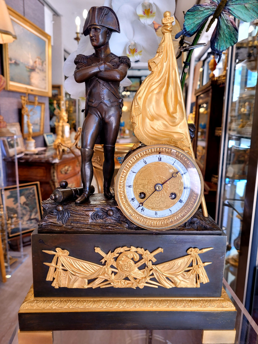 Important Clock Representing Napoleon Bonaparte, In Gilded And Patinated Bronze