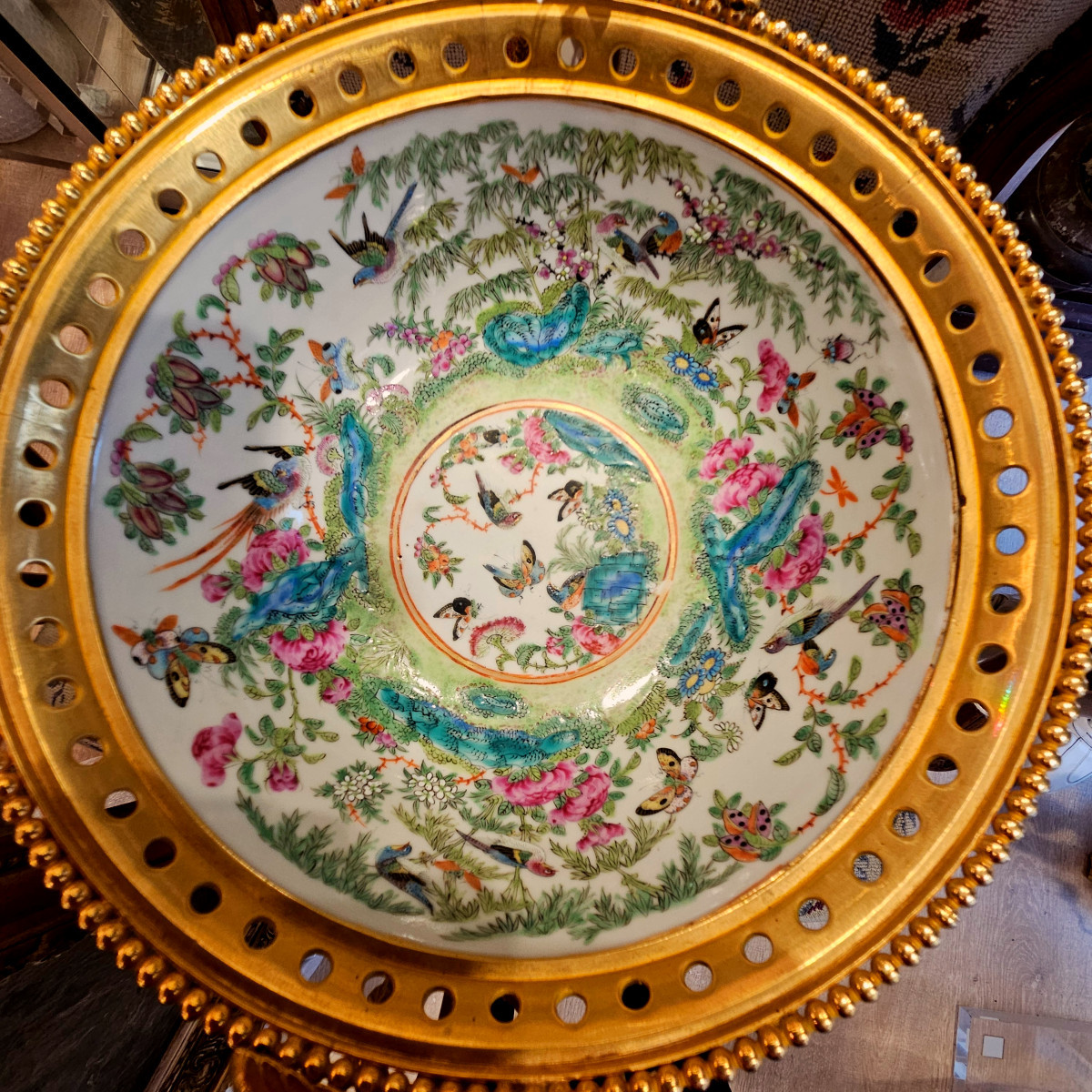 Mounted Cup In Famille Rose Porcelain With Gilt Bronze Decoration-photo-2