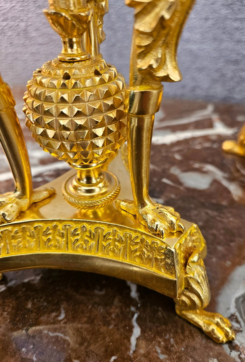 Paire de bougeoirs en bronze avec aigles et pampilles-photo-2