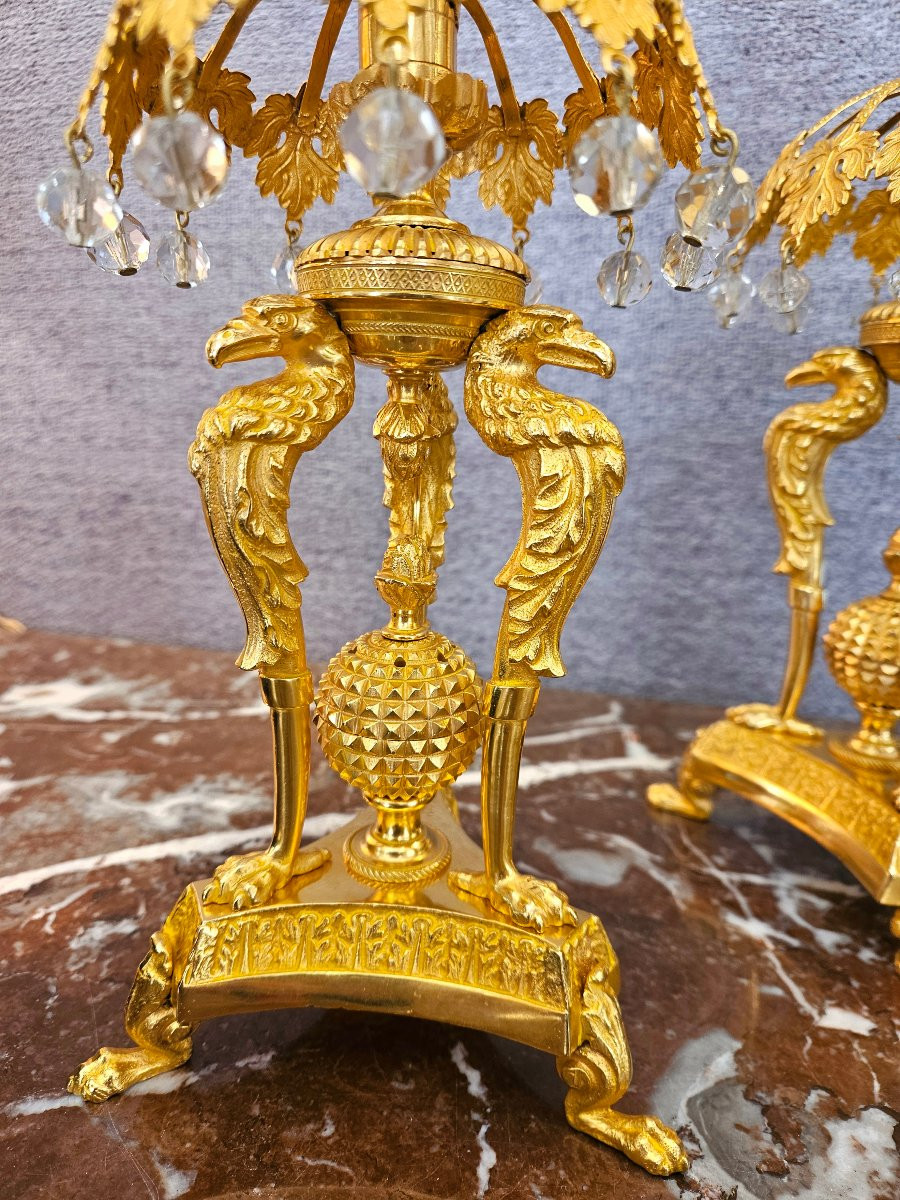 Paire de bougeoirs en bronze avec aigles et pampilles-photo-3