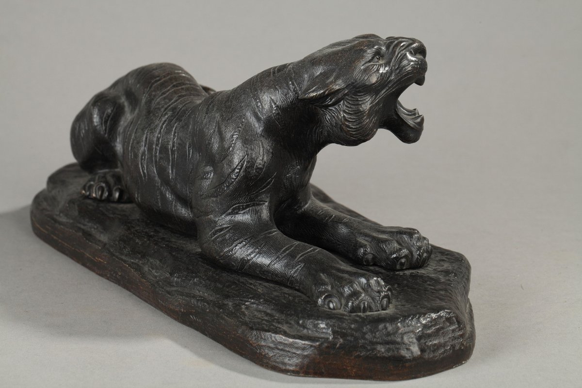  Lioness Signed Carvin In Bronze-photo-3