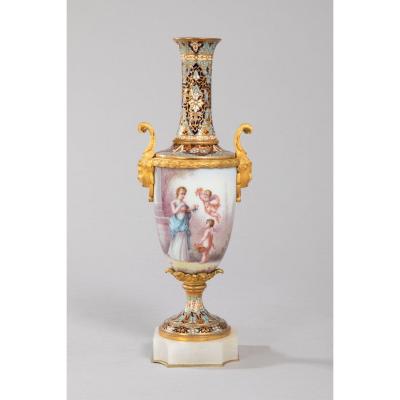 Vase à Col En Porcelaine émaillée, Bronze Doré , émail Cloisonné.