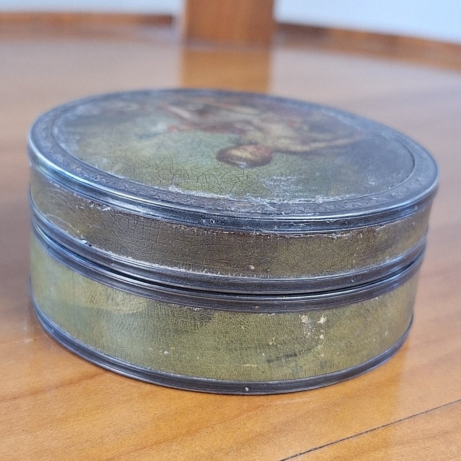 Round Lacquer Box By Martin With A Romantic Design – 18th Century-photo-3