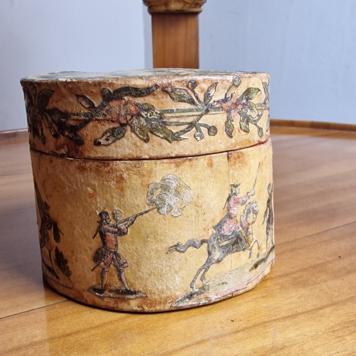 Painted Cardboard Powder Box – Military Scenes – Louis XV Period, 18th Century-photo-4