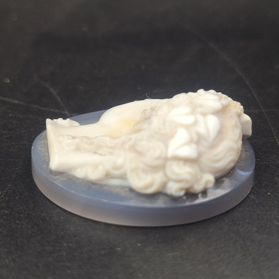 Two-layer Hardstone Cameo – Female Profile In The Classical Style – 19th Century-photo-4