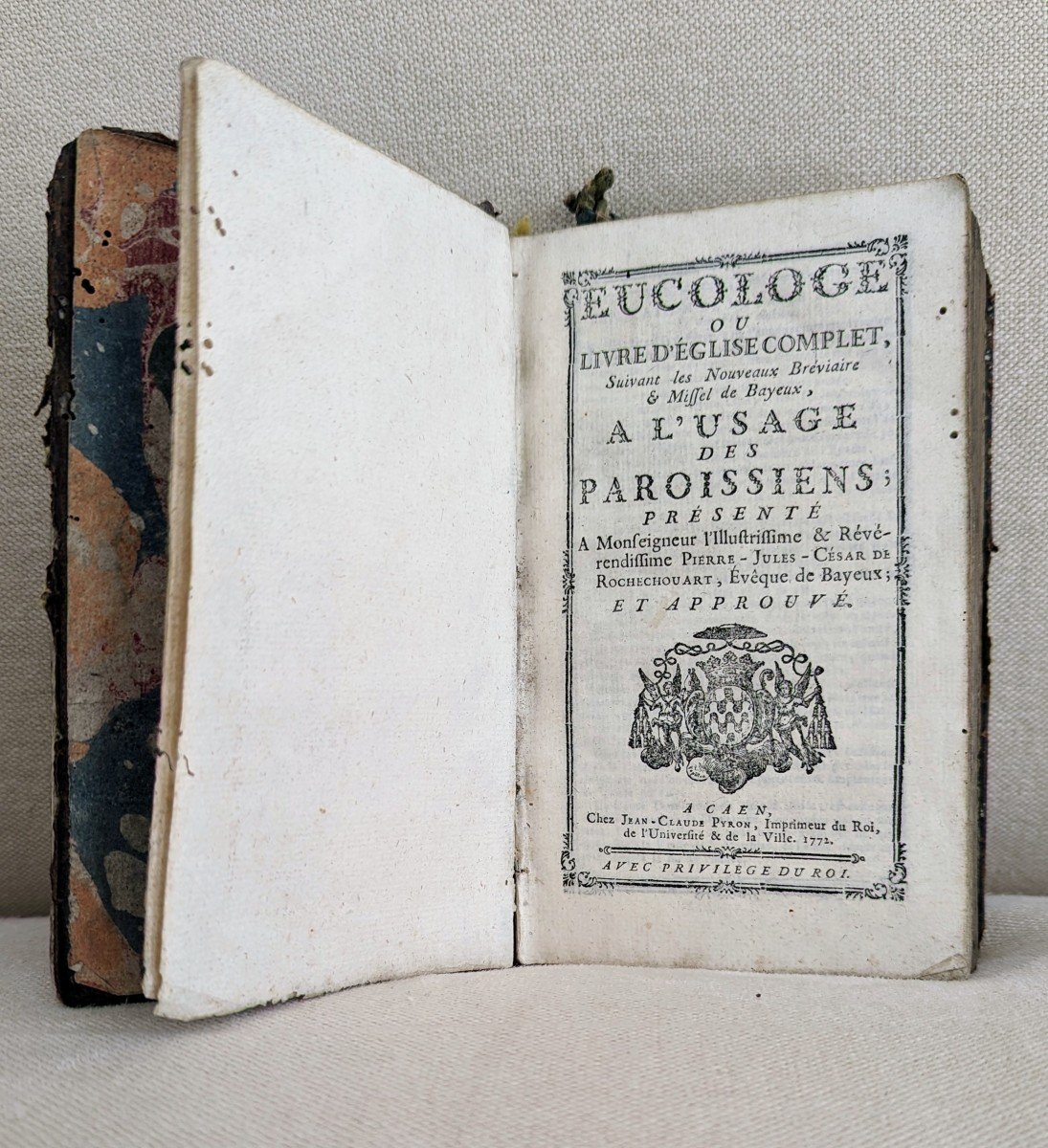 Eucologe à l'usage des paroissiens. Évêque de Bayeux 1772-photo-4