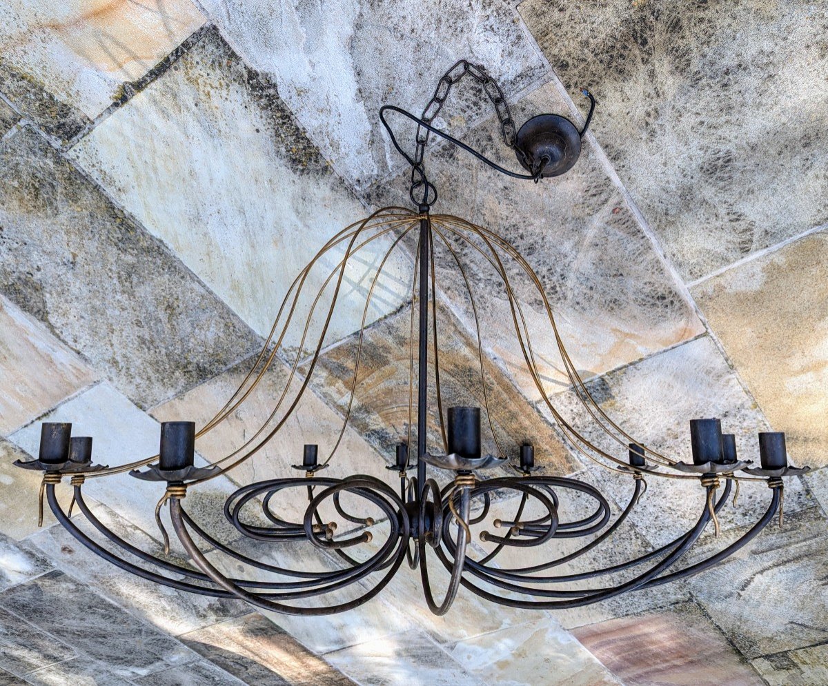 Large Italian Iron Chandelier With 12 Arms Of Light-photo-3