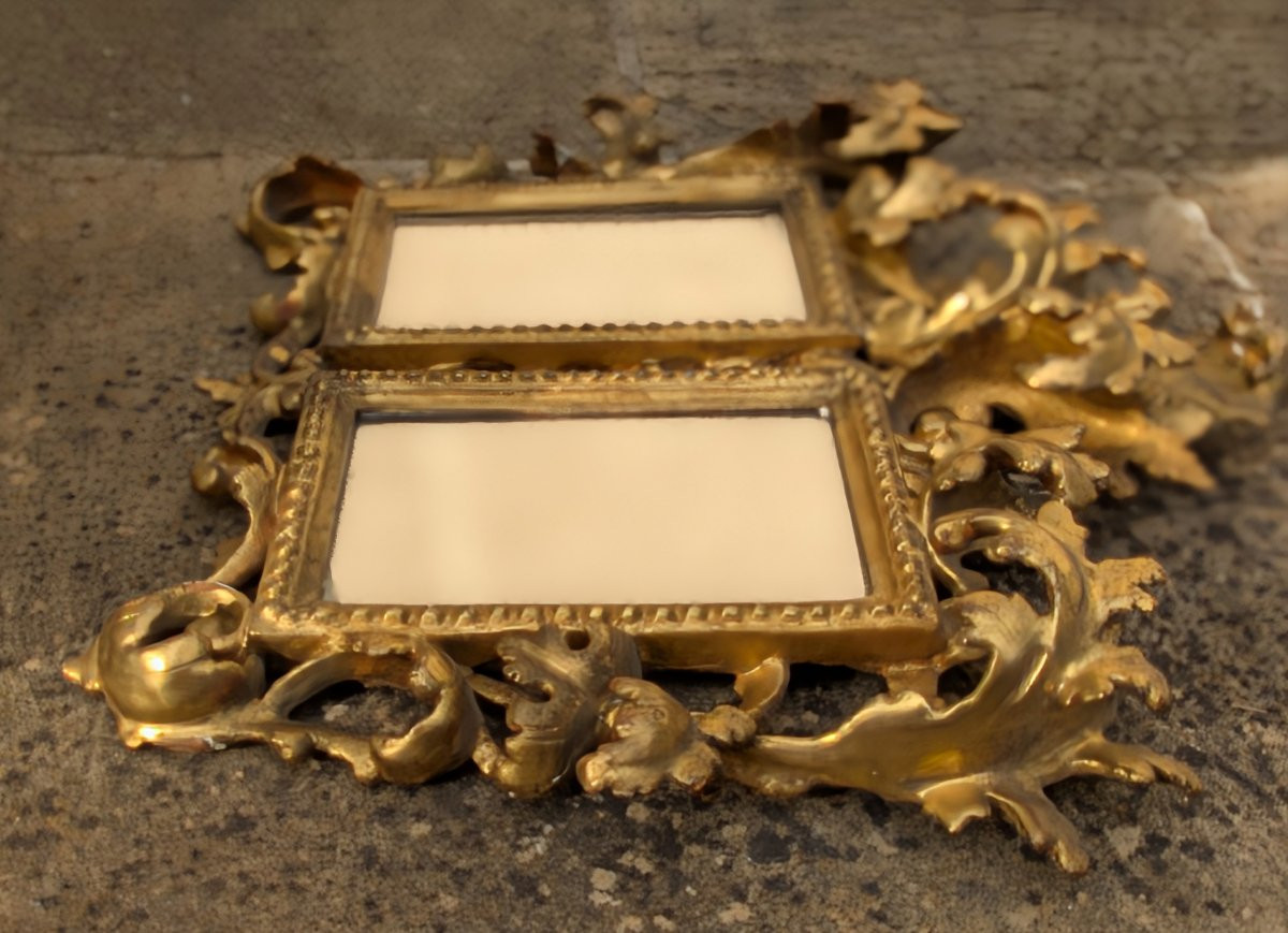 Cadre italien en bois sculpté et doré avec double miroir -photo-3