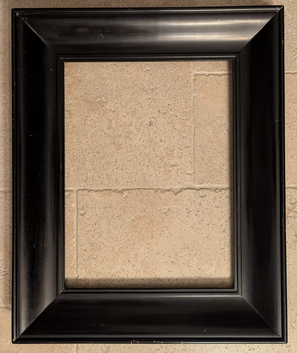 Cadre à doucine en bois laqué 