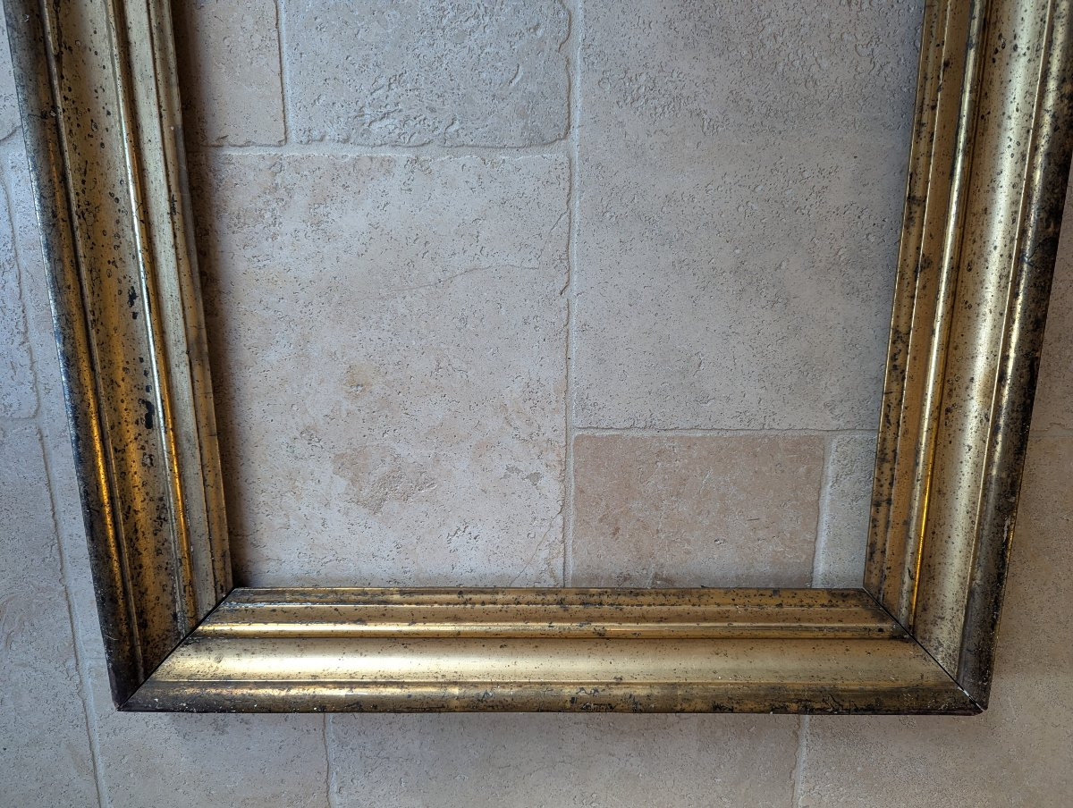 Grand cadre en bois doré -photo-1