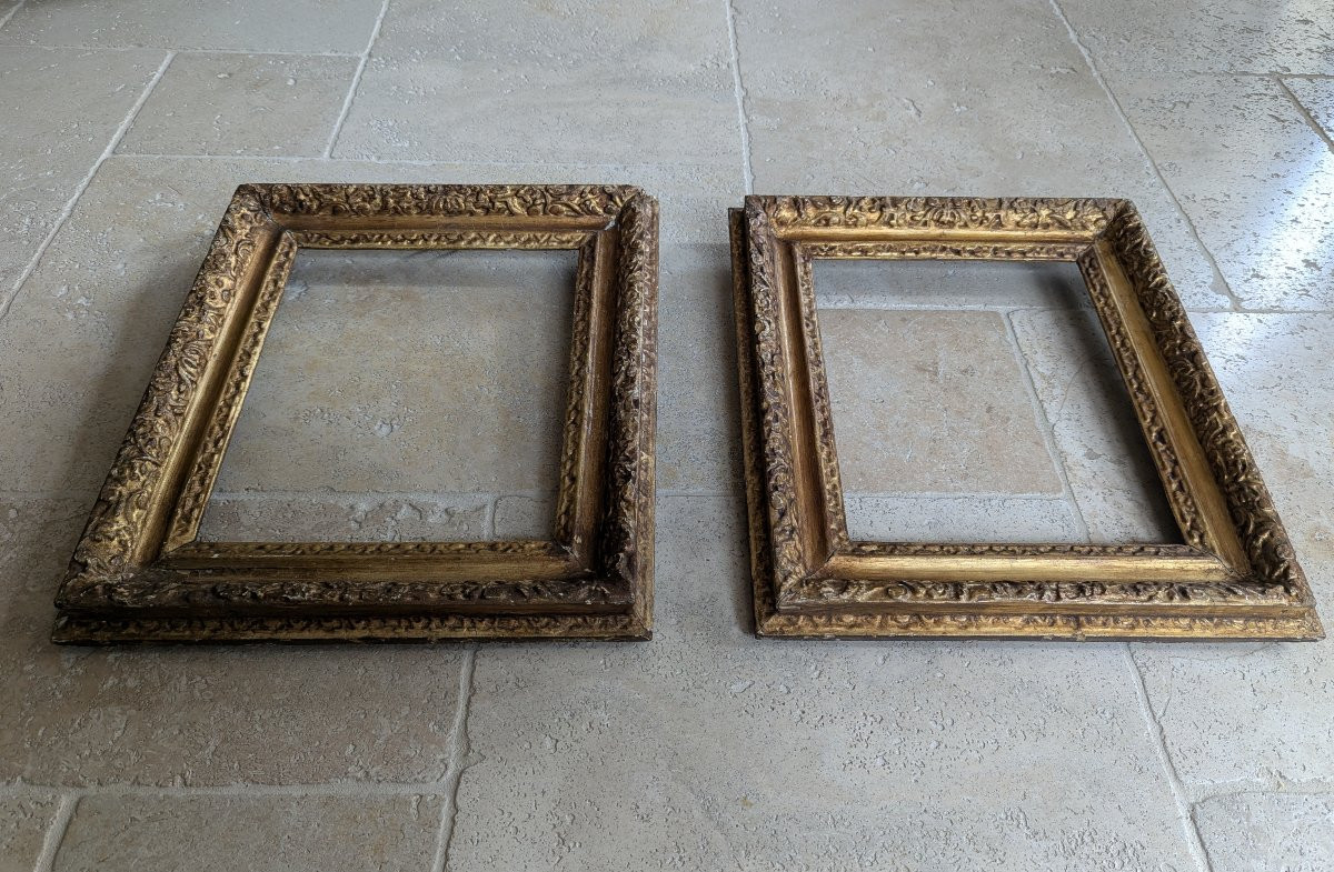 Paire de cadres à clés en bois sculpté et doré -photo-2