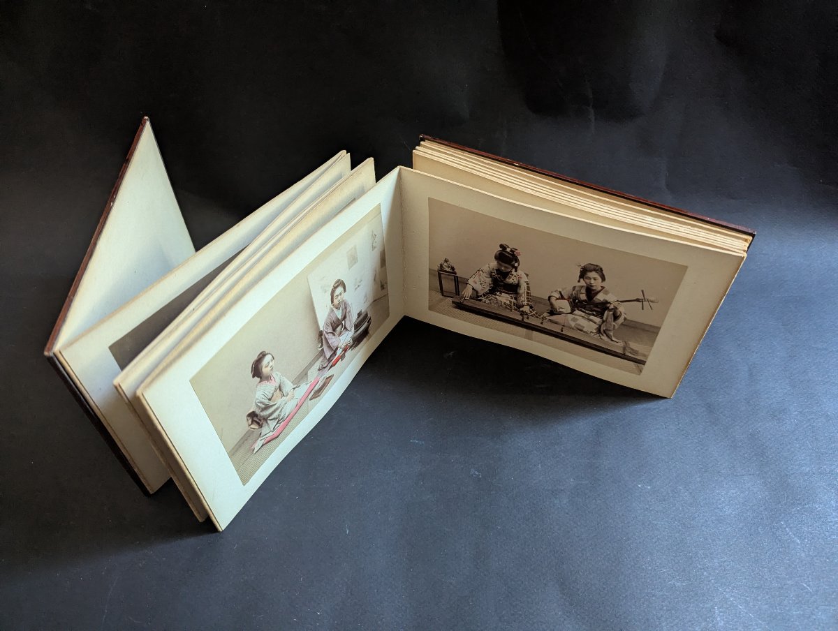 Photo Album Containing 24 Albumen Prints, With A Lacquered Cover. Meiji Period, Japan -photo-7