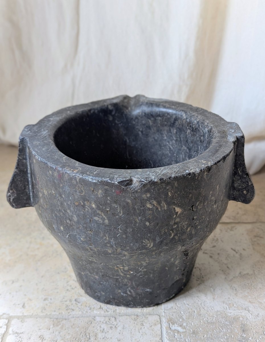 Large Marble Apothecary Mortar. Late 18th Century, Early 19th Century.-photo-4