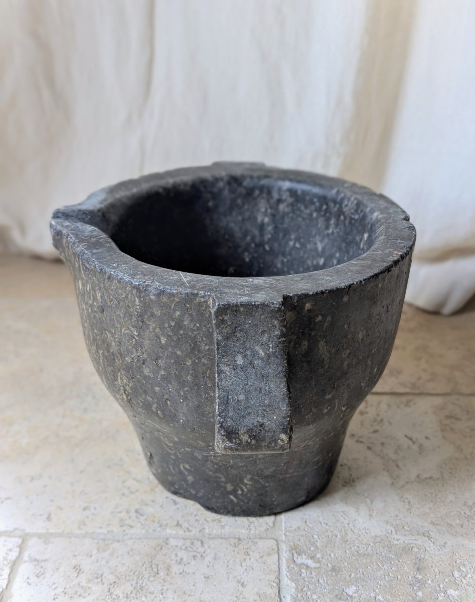 Large Marble Apothecary Mortar. Late 18th Century, Early 19th Century.-photo-5