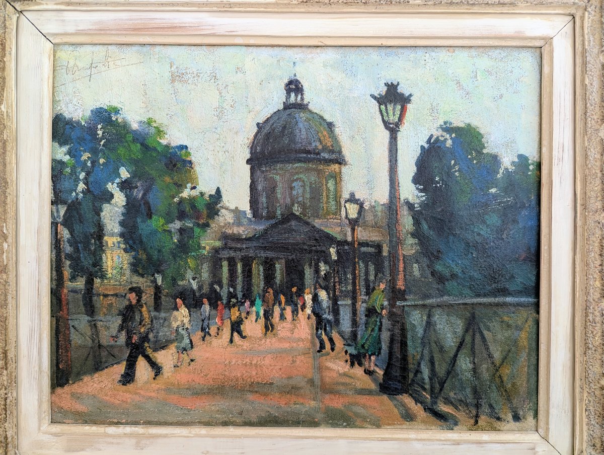 Paris, promeneurs sur le Pont des Arts. -photo-3