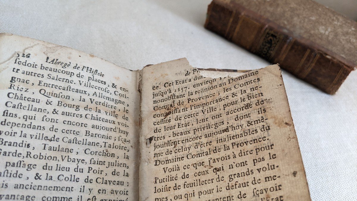 Abrégé de l'histoire de Provence. 2 volumes 1676-photo-8