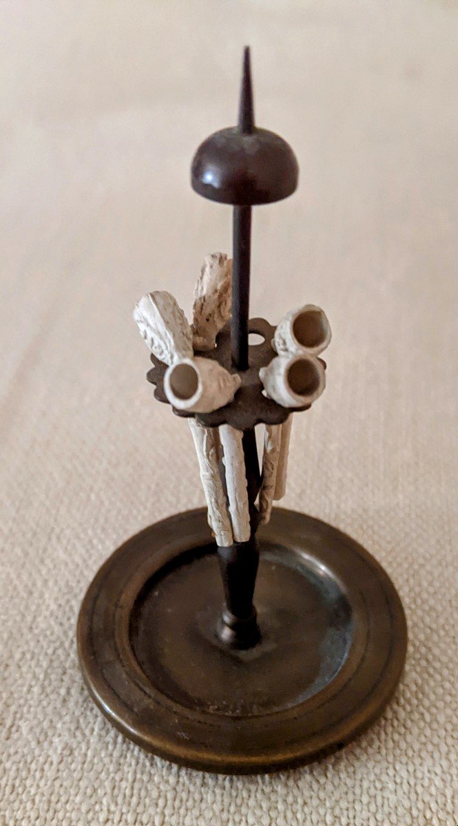 Miniature Pipe Holder-photo-3