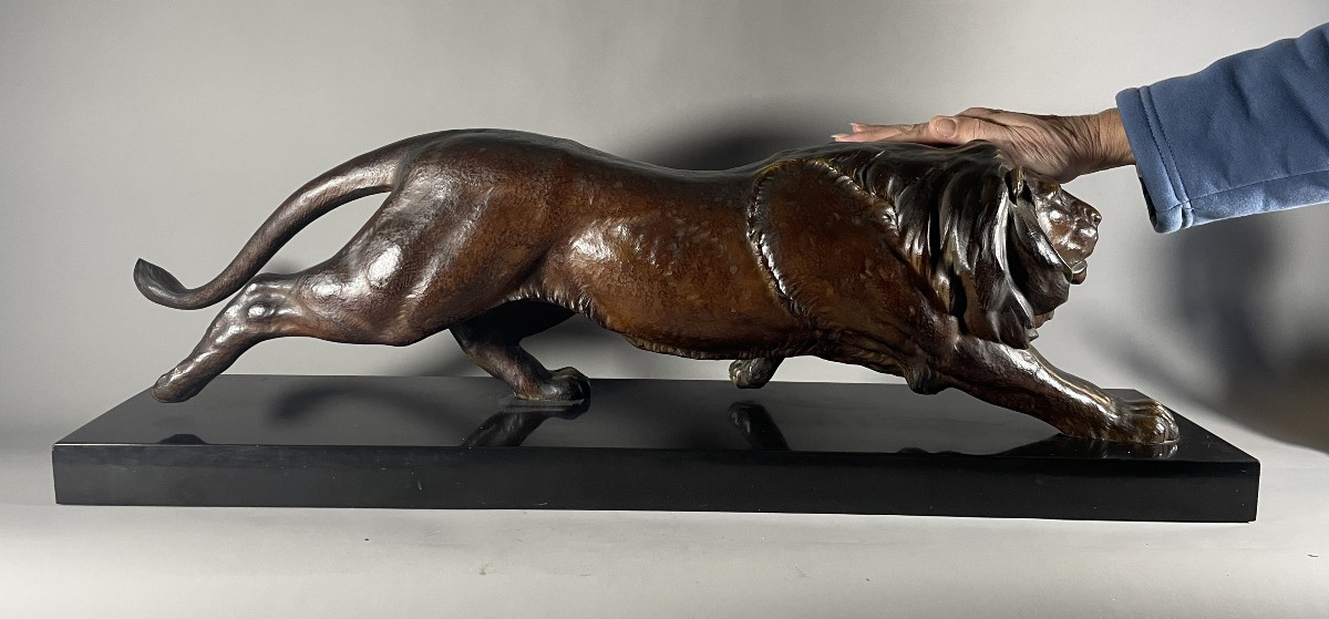 Edouard GUY (Conte Du Passage) actif dans les années 1930 Lion à l'affût en bronze -photo-2