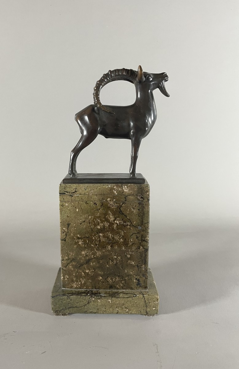 Fritz Behn 1878-1970 Bouquetin  en bronze sur marbre vert serpentine (école allemande )-photo-3