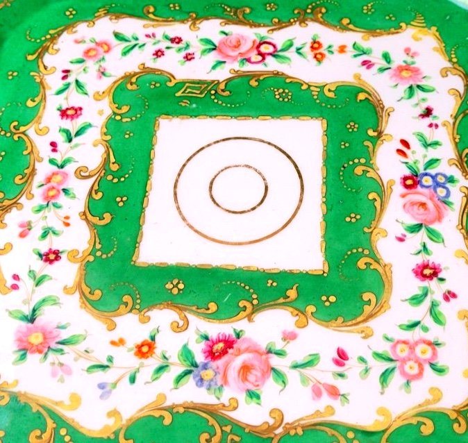 PLATEAU-PORCELAINE DE PARIS-JACOB PETIT-D&Eacute;COR FLORAL-DORURE-VERS 1830-NON SIGN&Eacute;E-photo-2