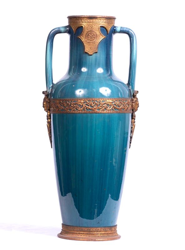 France, 19ème Siècle - Vase Conique Turquoise à Deux Anses Ornées De Mascarons En Bronze Doré-photo-2