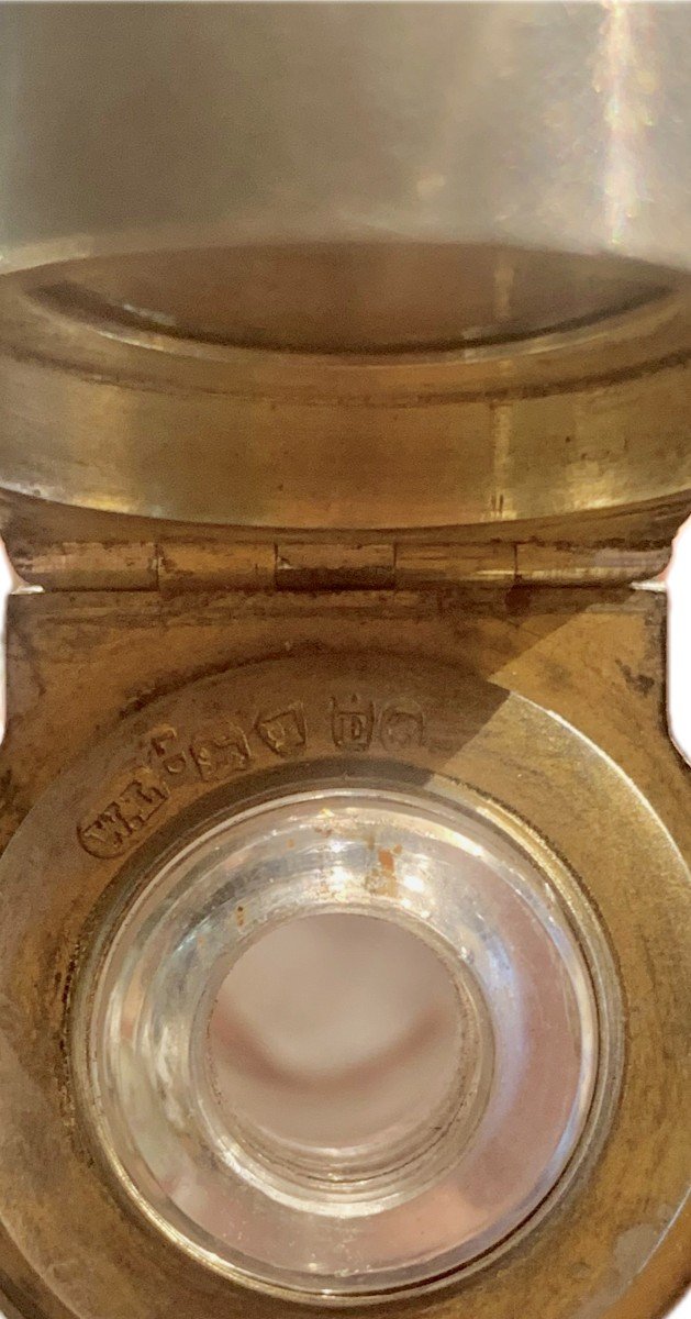 W. Leuchars - Flacon à Parfum Cylindrique En Cristal Monté En Argent Et Vermeil - 1880-photo-1