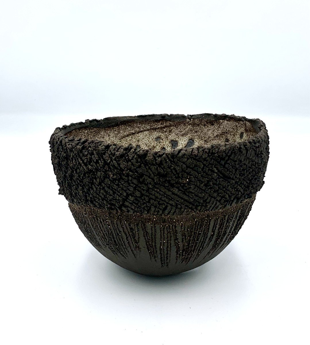 Corinne Dorlencourt - Small Raw Stoneware Bowl With White Glazed Decor - 20th Century 