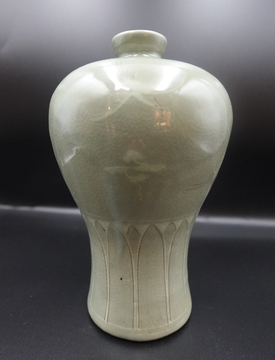 Vase coréen en grès céladon décoré de hérons-photo-2